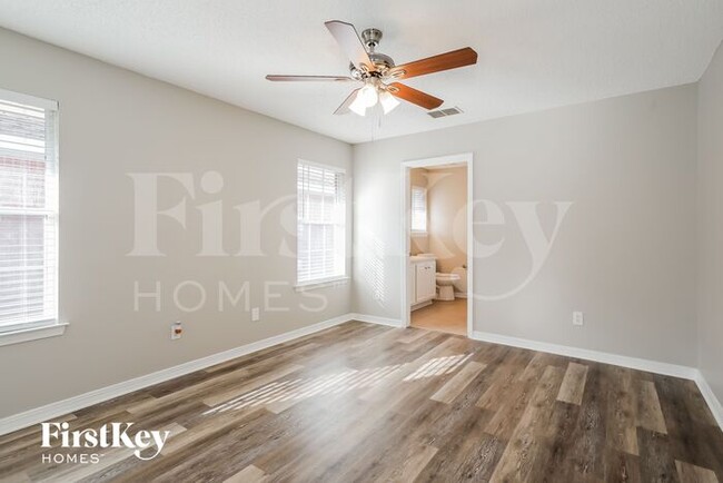 Building Photo - 7341 Ironside Dr N