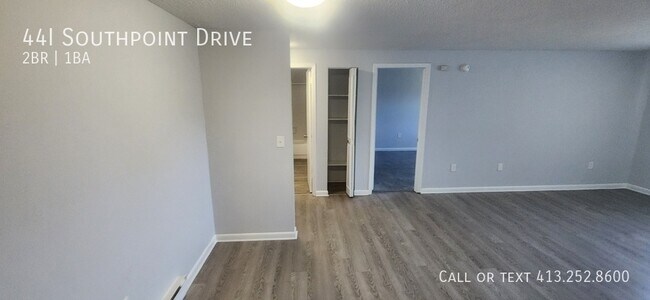 Building Photo - 44 Southpoint Dr