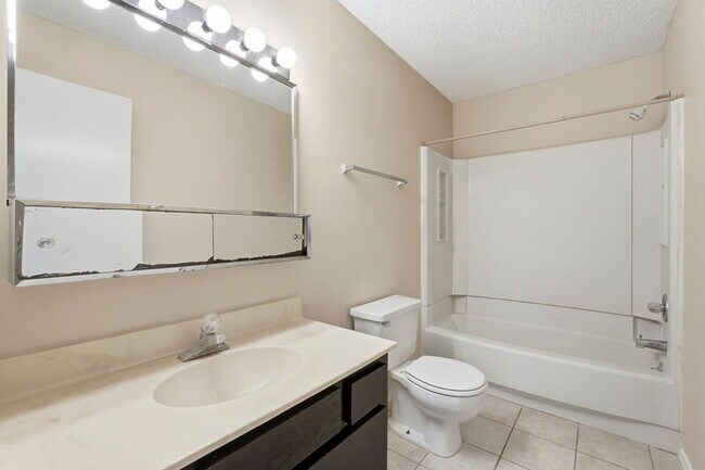 Building Photo - 3168 Windchase Blvd