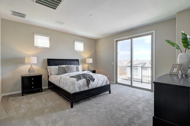Building Photo - PRIDE TO LIVE, NEWER BUILT COMMUNITY IN CORE CHANDLER. MUST SEE COMMUNITY AMENITIES