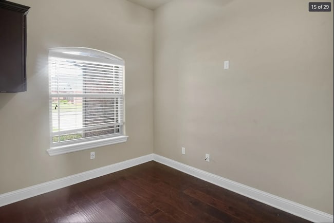 Building Photo - 2300 SW Chaddington Rd