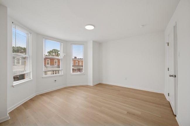 Building Photo - 5945 N Norwood St
