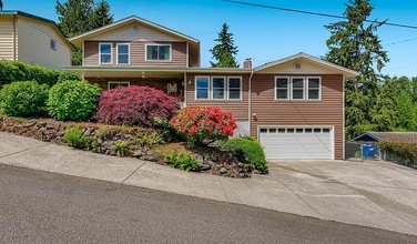 Building Photo - Mid-Century Modern Home in Auburn