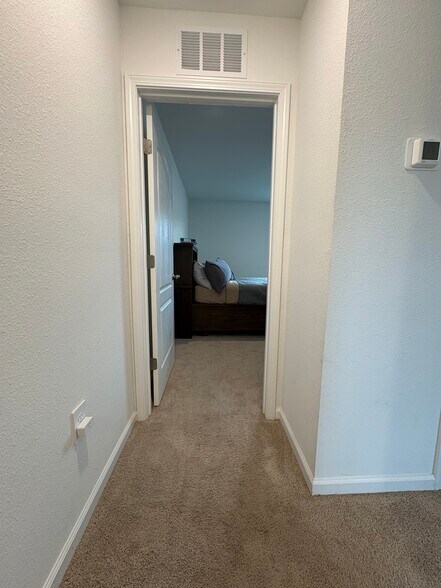 Building Photo - 49 Tidal Beach Ave