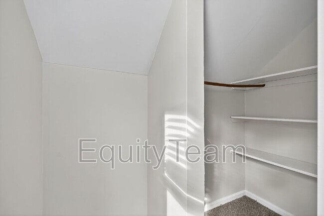 Building Photo - 7020 La Boiteaux Ave