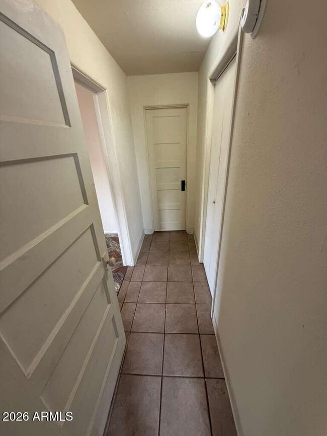 Building Photo - 1365 E 20th St