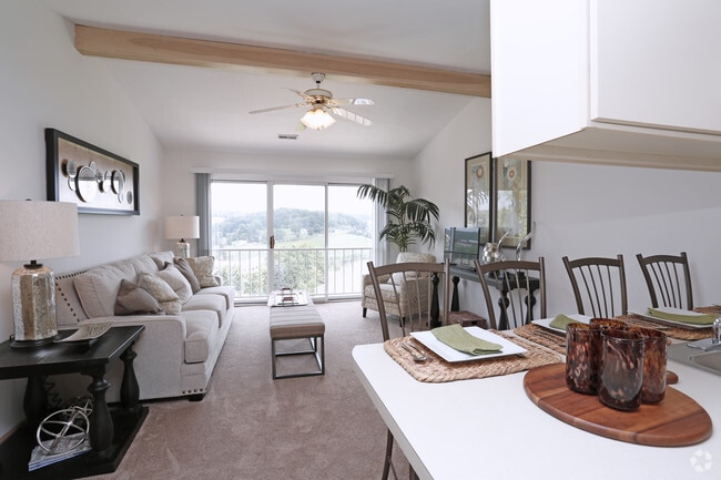 1BR - Living Room - The Villas at Bon Vista Apartment Homes
