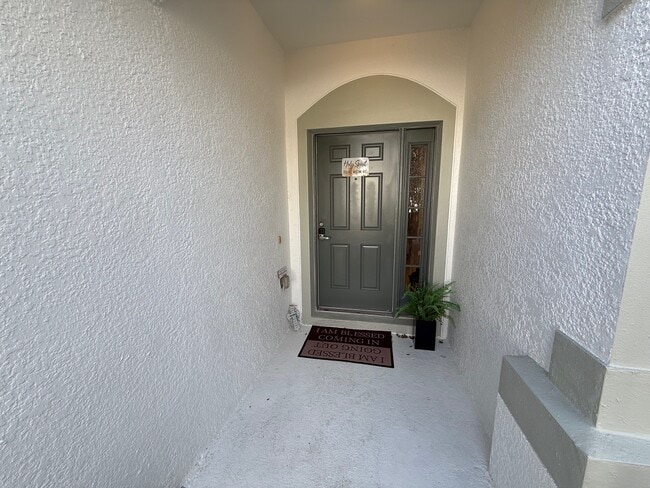 Building Photo - 7154 Showcase Ln