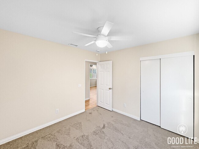 Building Photo - Bright Modern Home in Twin Oaks Golf Course