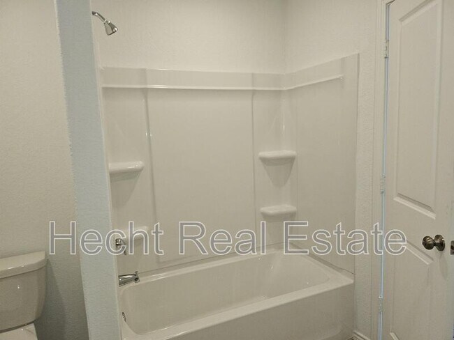 Building Photo - 1658 Lilyturf Rd