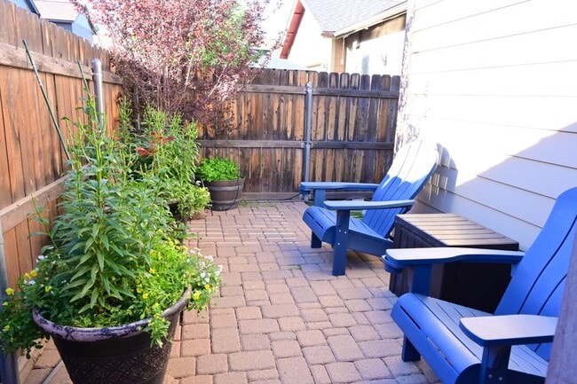 Building Photo - 2943 S Pardo Calle