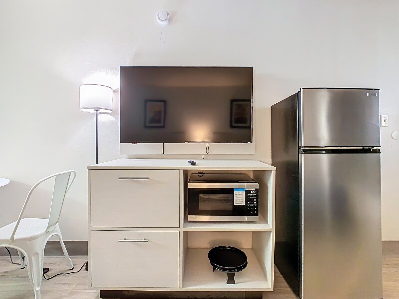 Building Photo - 44199 US-27
