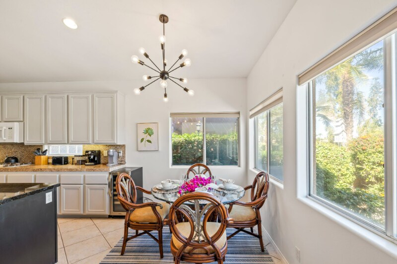 Building Photo - 80396 Green Hills Dr