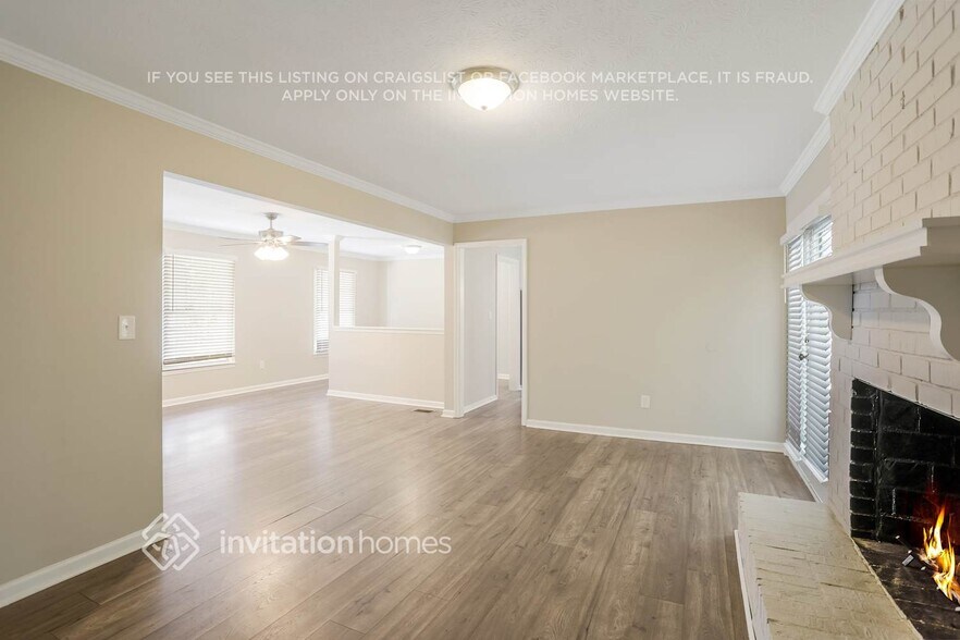 Building Photo - 2865 Castle Dr SW