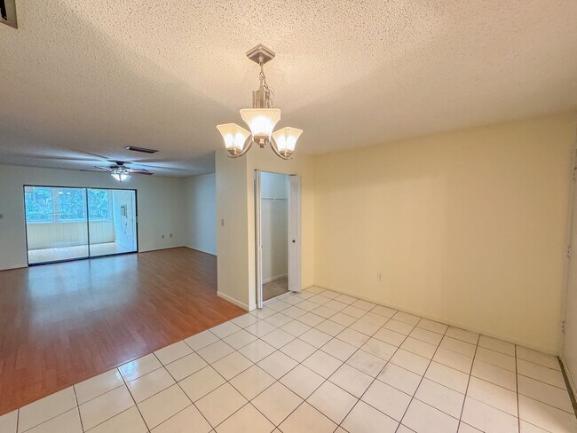 Building Photo - Bivens Lake South #2710