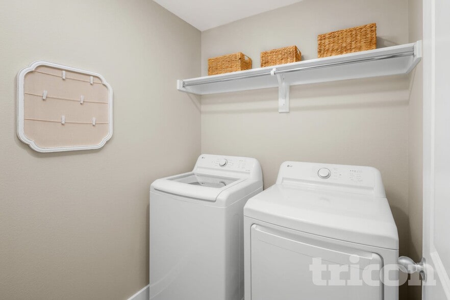 Building Photo - 4309 Stonybrooke Dr