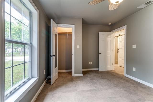 Building Photo - 3112 Olive Pl