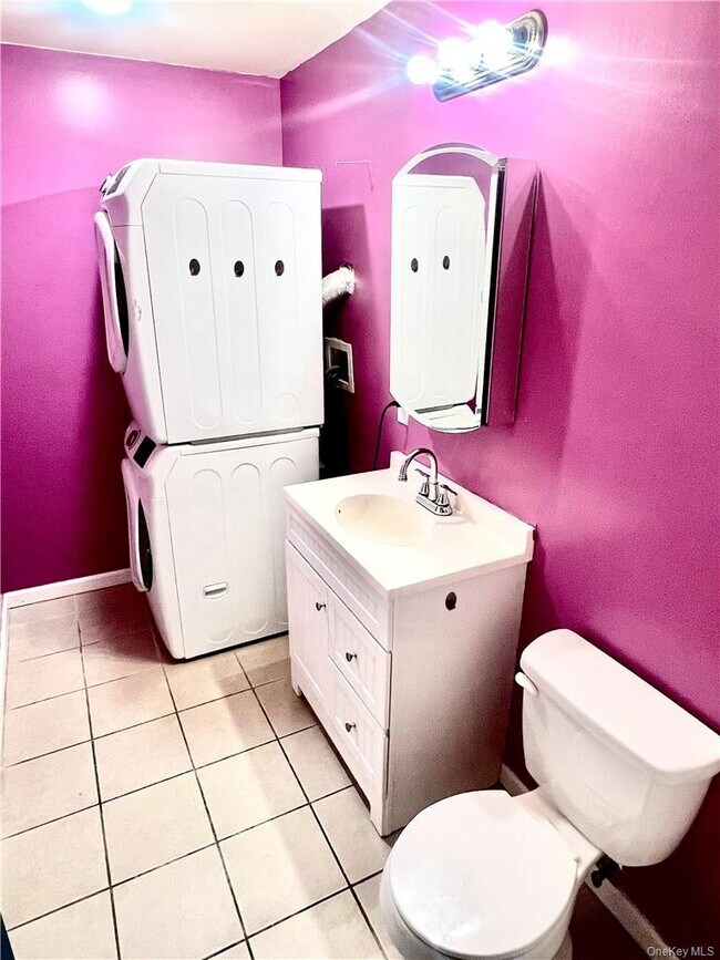 Building Photo - 4 E Main St