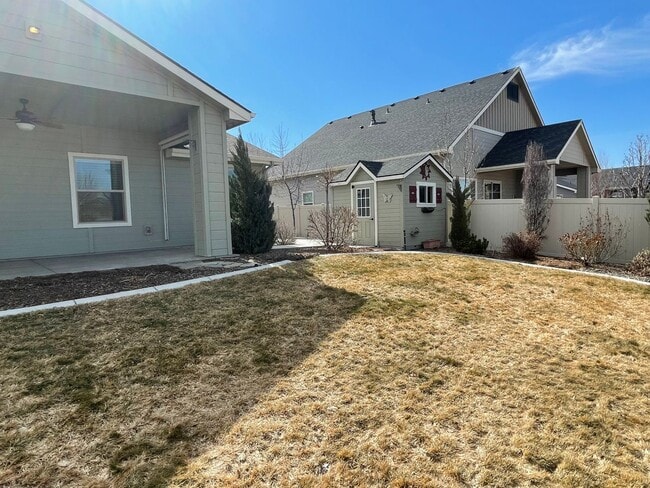 Building Photo - Beautiful 2 bed, 2 bath home with office/3rd bedroom in Eagle just off State and Linder in the Pr...