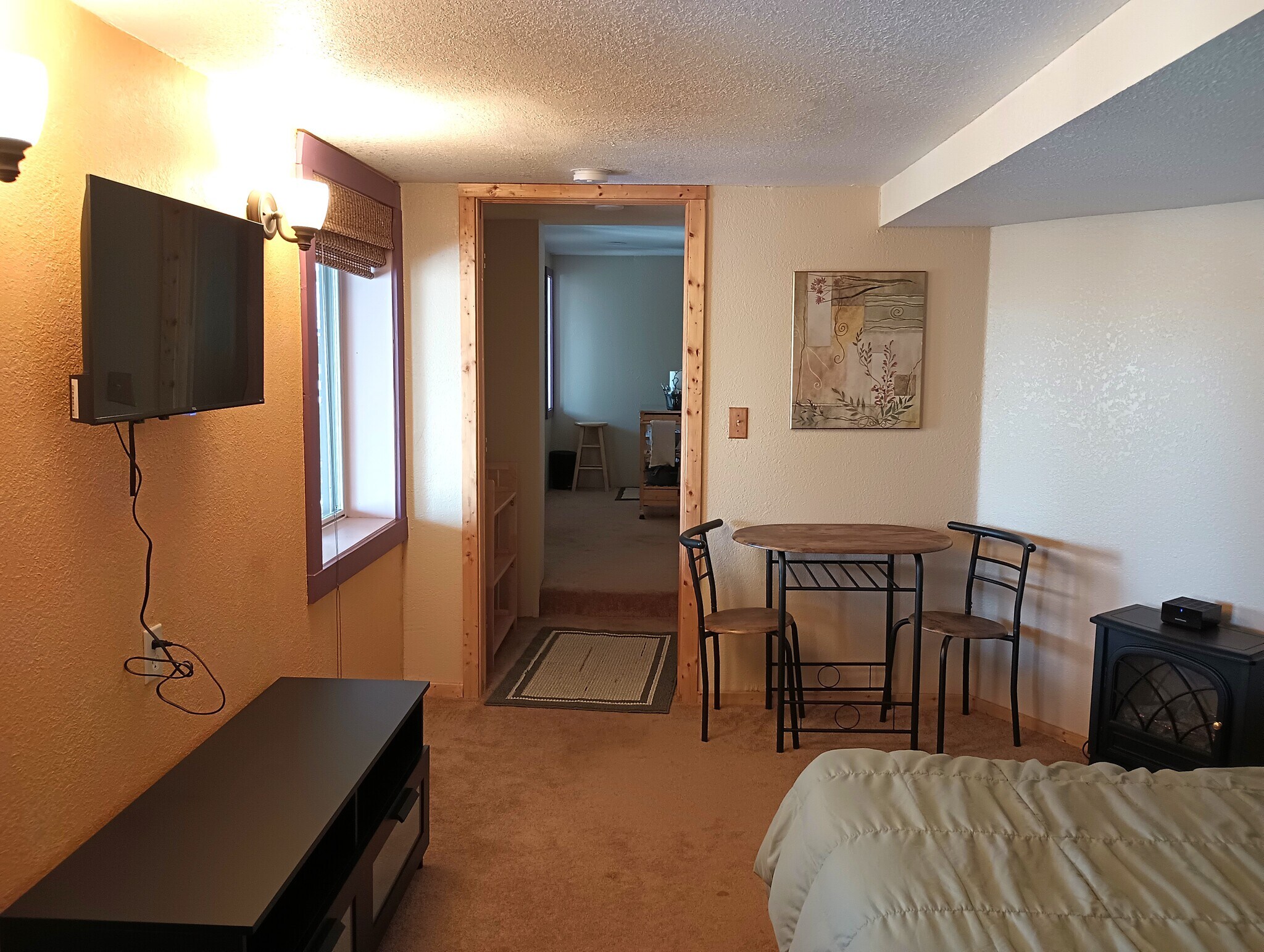 Building Photo - 11136 Circle Dr