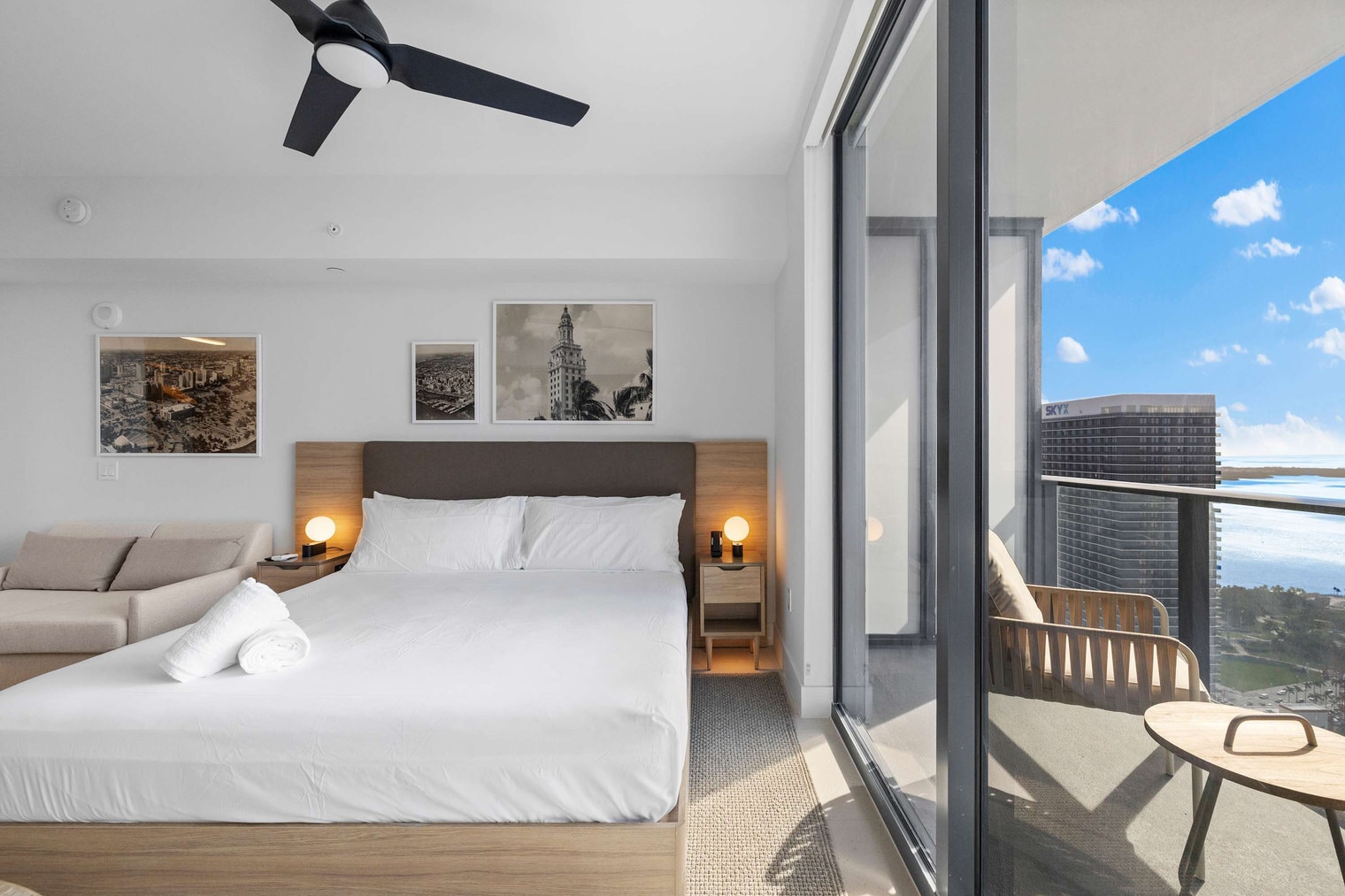 Building Photo - 159 NE 6th St