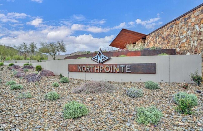 Building Photo - 13803 W Calle De Baca