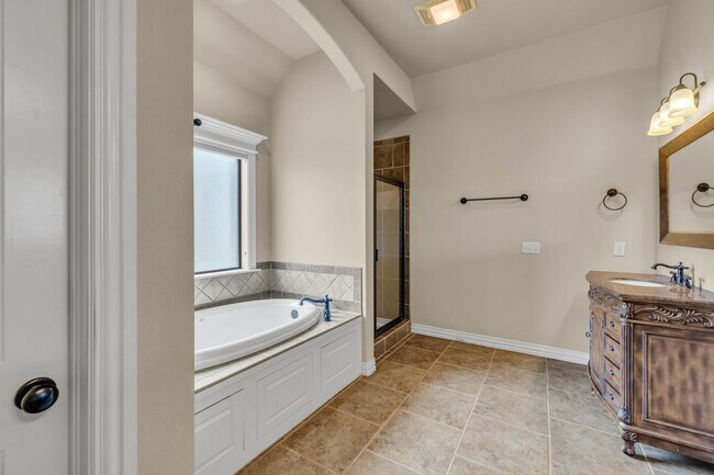 Building Photo - Executive home on double lot in beautiful Enclave at Harvard Ponds.