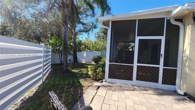 Building Photo - 403 28th St W