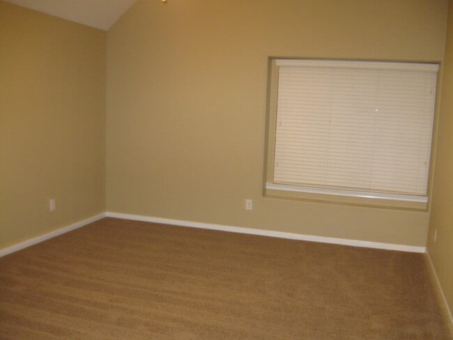 Building Photo - 4807 Dappled Grove Trail