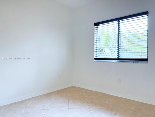 Building Photo - 7085 Nova Dr