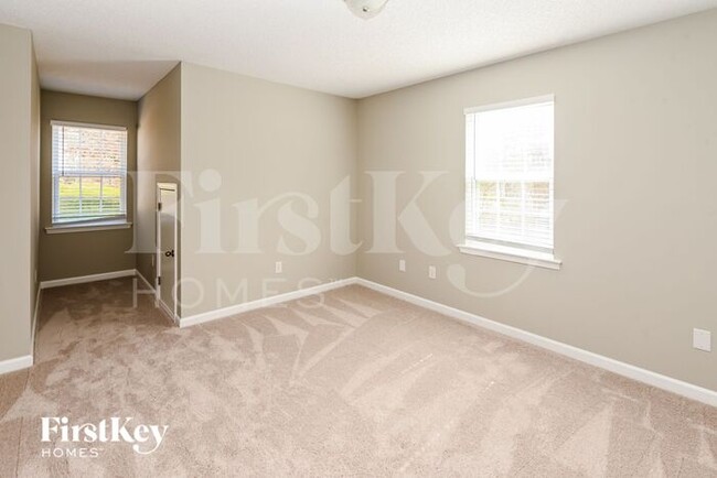 Building Photo - 203 Hickory Wood Dr