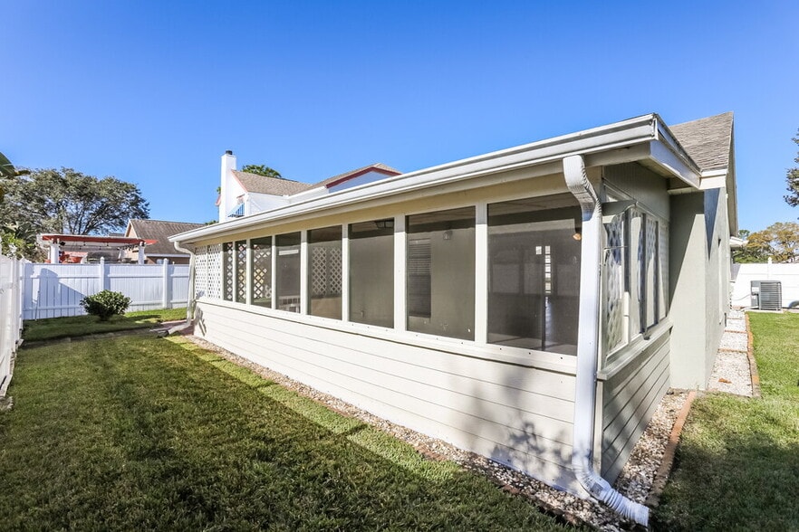 Building Photo - 797 Minerva Ln