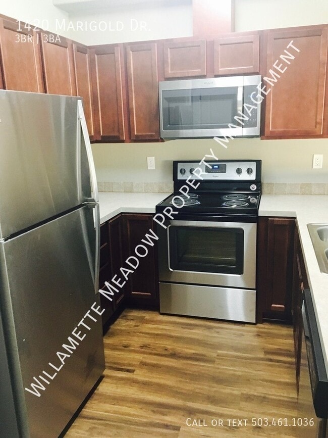 Building Photo - 1420 Marigold Dr