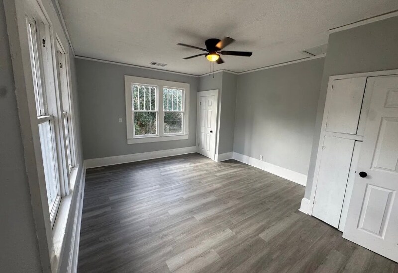 Building Photo - 2514 Poplar St