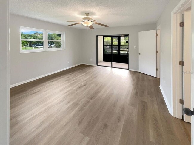 Building Photo - 1003 Hammock Pine Blvd