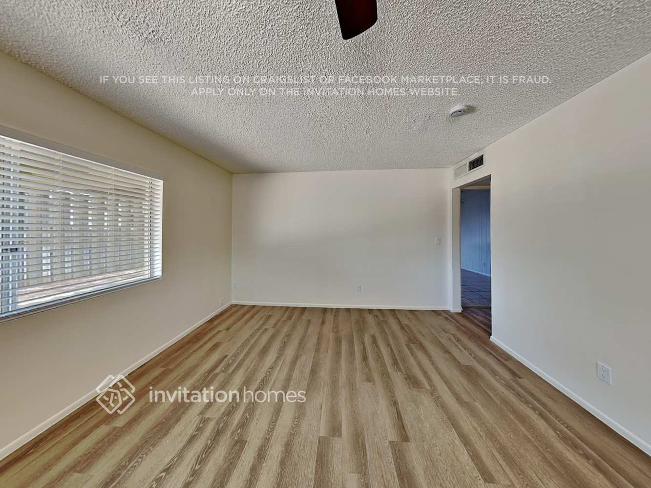 Building Photo - 3240 W Cholla St