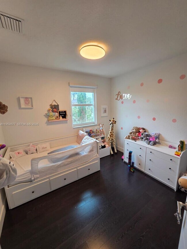 Building Photo - 11260 NW 84th St