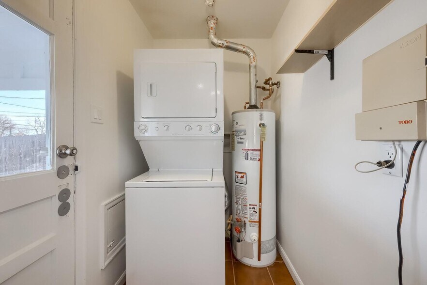 Building Photo - 4615 Perry St