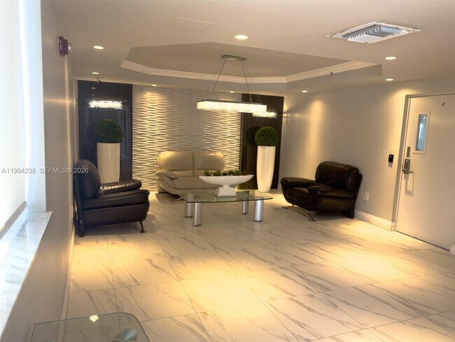 Building Photo - 17050 N Bay Rd