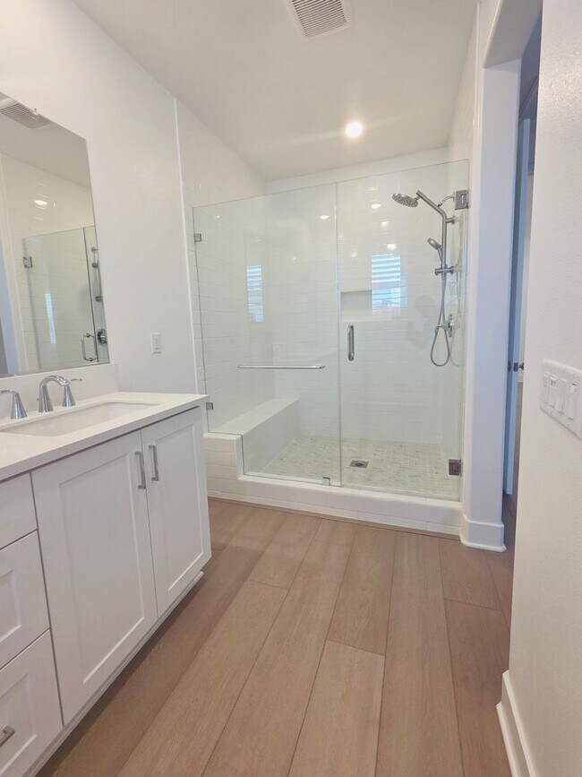 Building Photo - 625 Gadwall