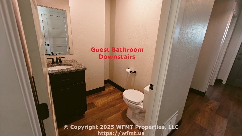 Building Photo - 852 S Camas Ln