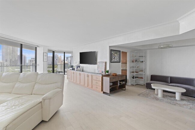 Building Photo - 19707 Turnberry Way