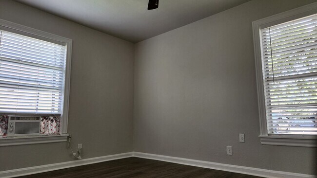Building Photo - 5611 George Bush Dr
