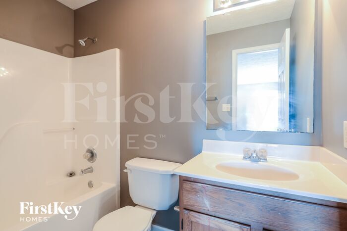 Building Photo - 3625 Dayflower Way