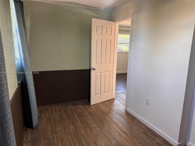 Building Photo - 3761 SW 45th Terrace