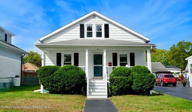 Primary Photo - 18 Koeppel Ave
