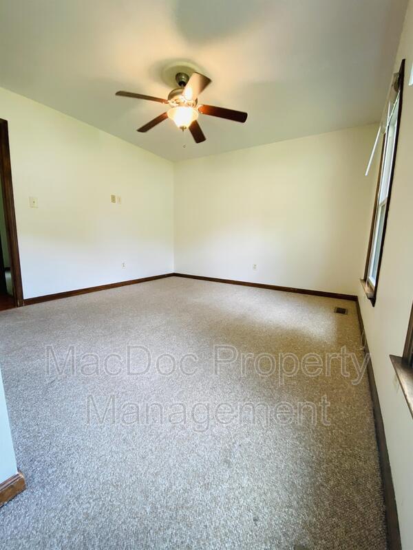 Building Photo - 10717 S Jamie Pl