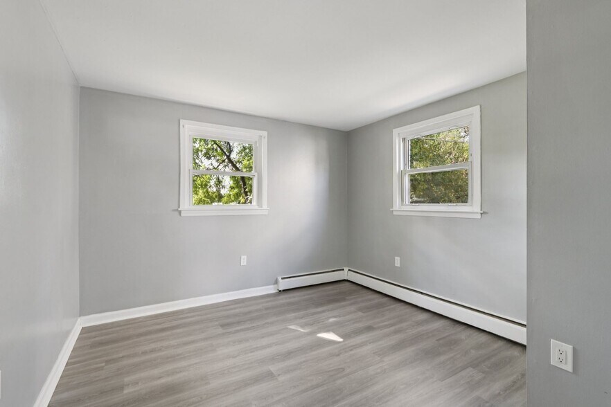 Building Photo - Blackwood Gardens