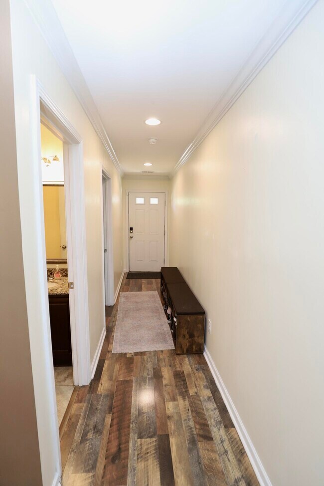 Building Photo - 71 Carina Ln