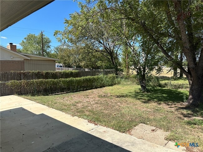 Building Photo - 1104 Preswick Dr